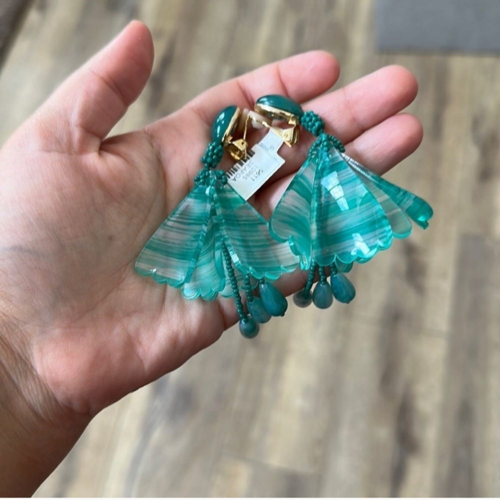 Oscar de la renta earrings